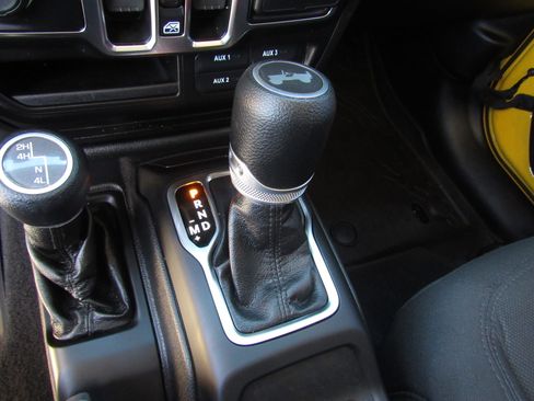 Used 2021 Jeep Wrangler Unlimited Sport image 20