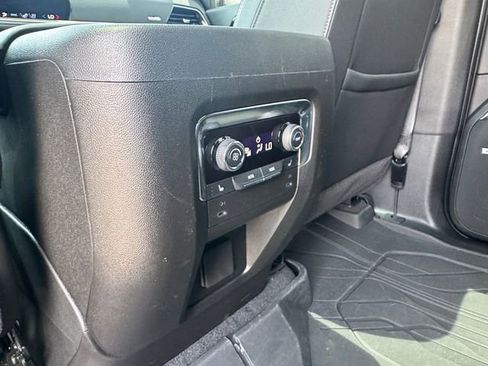 Used 2025 Chevrolet Tahoe High Country RWD image 30