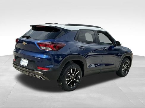 Used 2022 Chevrolet TrailBlazer ACTIV w/ Technology Package FWD image 13