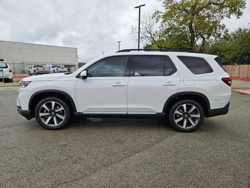 Used 2024 Honda Pilot Elite image 37