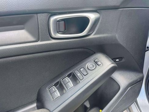 Used 2023 Honda Civic LX image 17