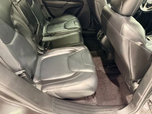 Used 2016 Jeep Cherokee Limited w/ Trailer Tow Group AWD/4WD image 21