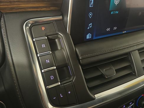 Certified 2024 Chevrolet Tahoe High Country w/ Advanced Technology Package AWD/4WD image 25