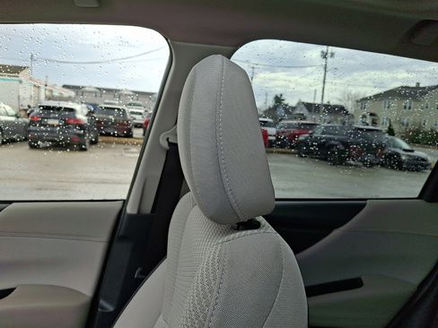 Used 2023 Subaru Forester Premium image 17