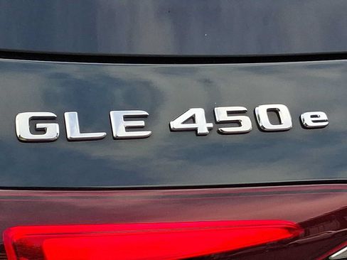 Certified 2024 Mercedes-Benz GLE 450e 4MATIC image 28