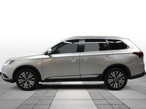 Used 2020 Mitsubishi Outlander SE image 4
