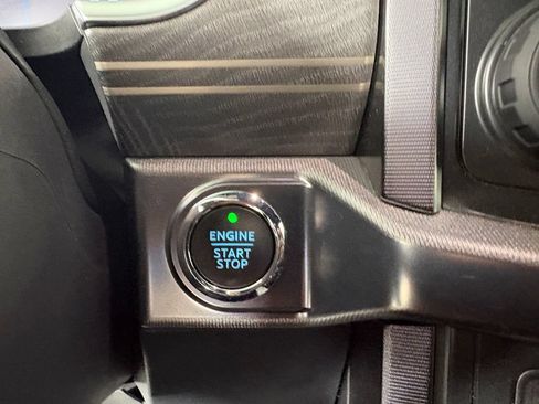 Certified 2022 Ford F150 Platinum w/ FX4 Off-Road Package AWD/4WD image 22
