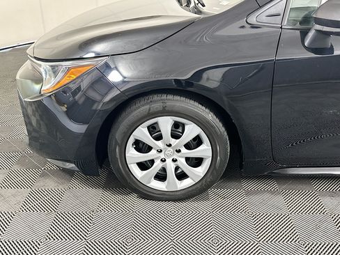 Used 2024 Toyota Corolla LE FWD image 11