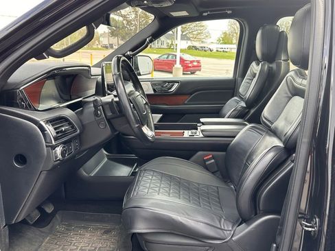 Used 2019 Lincoln Navigator L Reserve AWD/4WD image 11