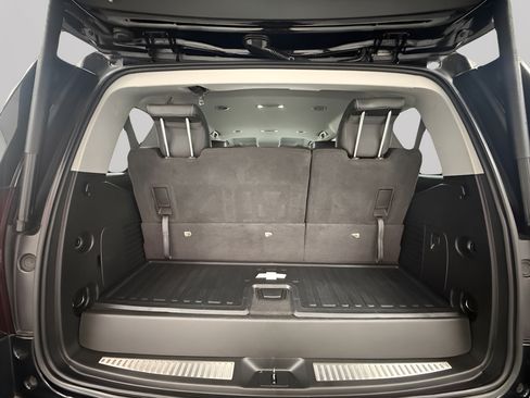 Used 2018 Chevrolet Tahoe LT AWD/4WD image 28