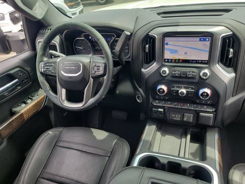 Used 2020 GMC Sierra 3500 Denali w/ Denali Ultimate Package AWD/4WD image 10