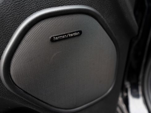 Used 2023 Dodge Durango R/T w/ Hemi Orange Plus Package image 14