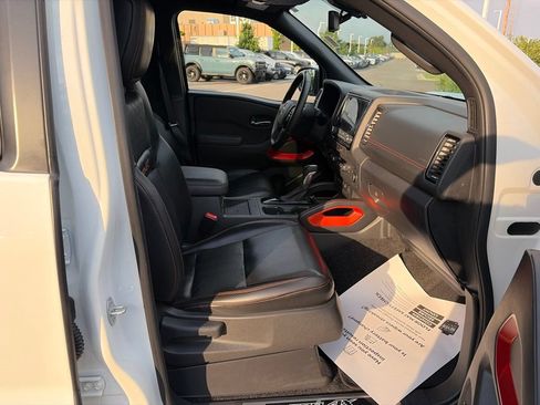 Used 2023 Nissan Frontier PRO-4X w/ Pro-4X Premium Package AWD/4WD image 10
