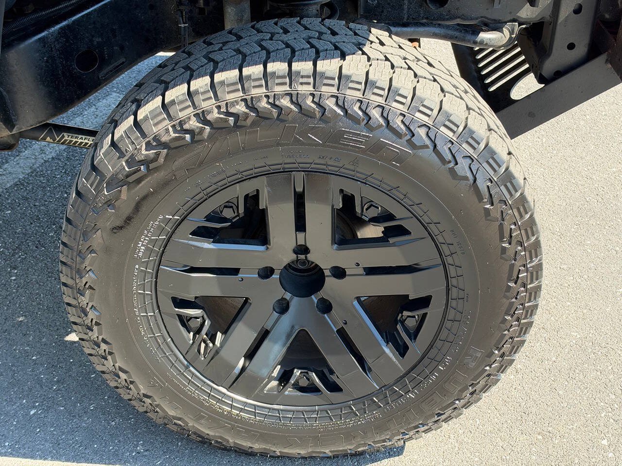 Used 2011 Jeep Wrangler Sport AWD/4WD image 39