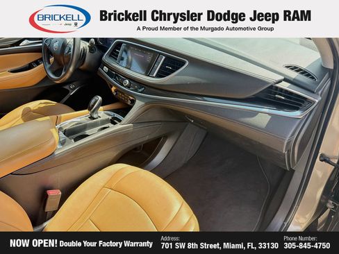 Used 2020 Buick Enclave Essence w/ LPO, Hit The Road Package FWD image 14