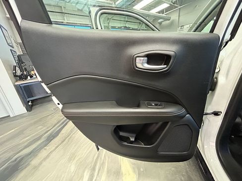 Used 2017 Jeep Compass Sport FWD image 43
