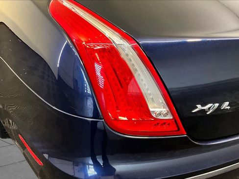 Used 2014 Jaguar XJ L Portfolio AWD/4WD image 27