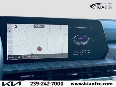 Used 2025 Kia Telluride EX w/ EX Captain's Chair Package image 33