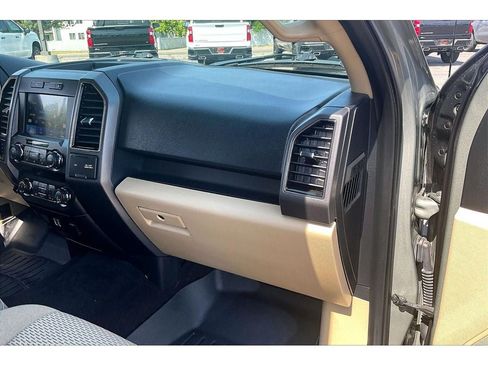 Used 2020 Ford F150 XLT w/ Equipment Group 302A Luxury AWD/4WD image 17