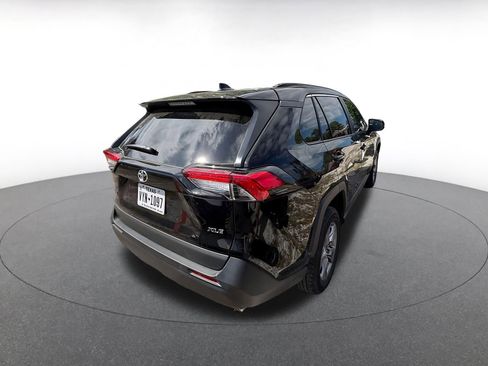 Used 2025 Toyota RAV4 XLE w/ Weather Package image 8