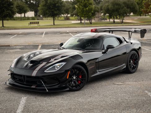 Used 2017 Dodge Viper GTC w/ ACR Package RWD image 2