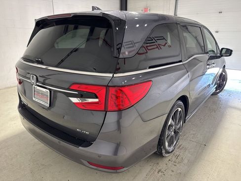 Used 2024 Honda Odyssey Elite image 4