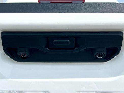 Used 2025 GMC Sierra 1500 Elevation w/ Preferred Package image 6