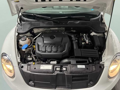 Used 2019 Volkswagen Beetle 2.0T S image 30