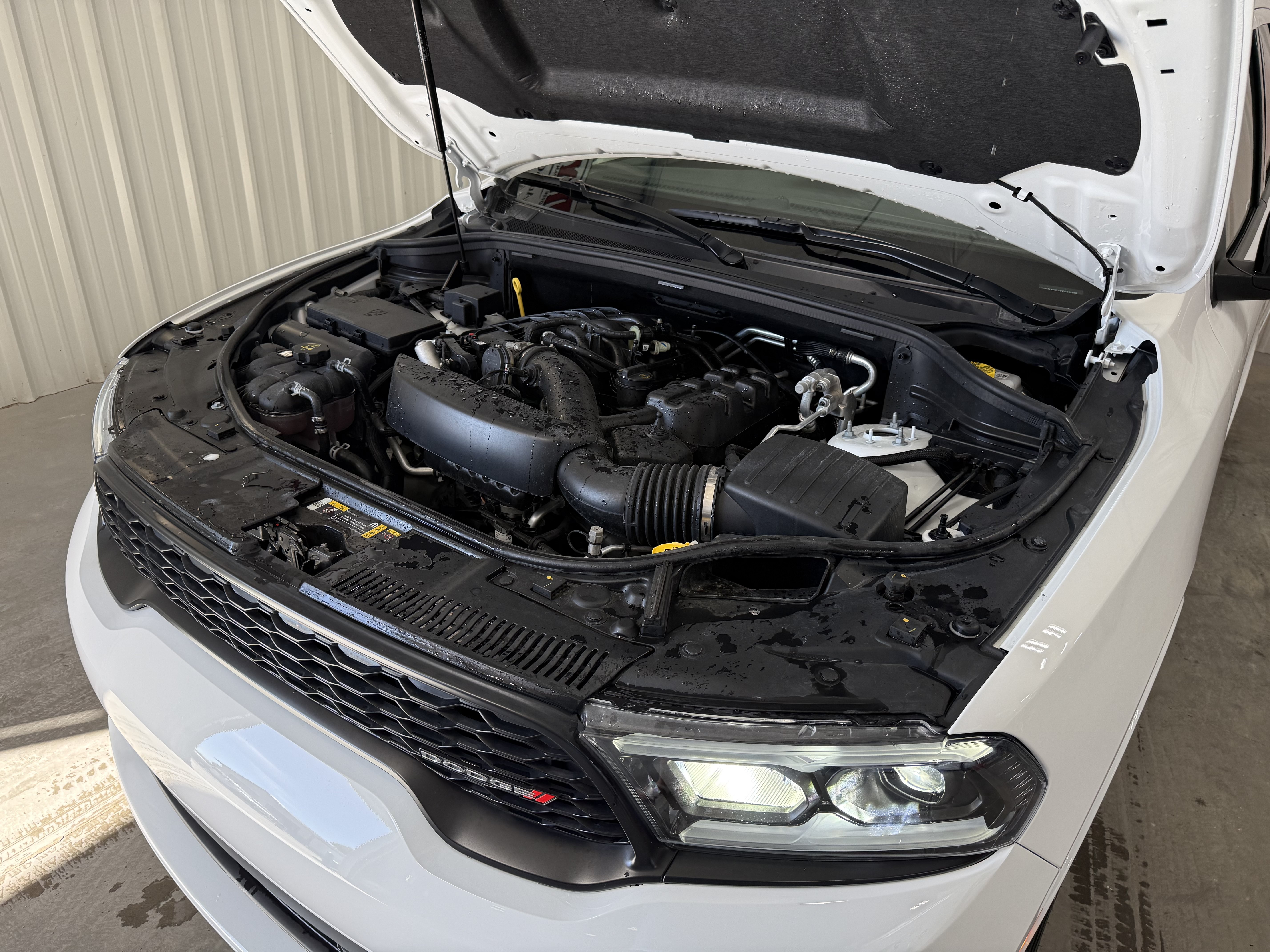 Used 2025 Dodge Durango GT AWD/4WD image 16