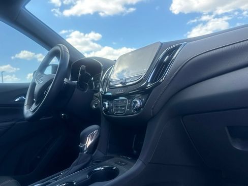 Used 2024 Chevrolet Equinox Premier FWD image 23