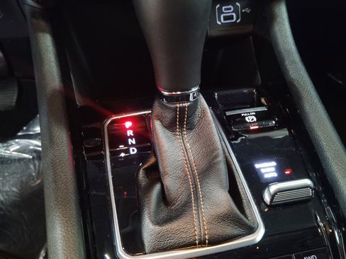 Used 2022 Jeep Compass Limited image 21