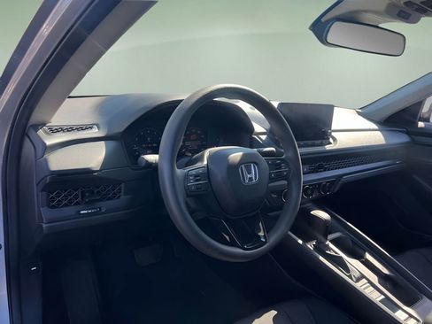 Used 2025 Honda Accord LX image 10