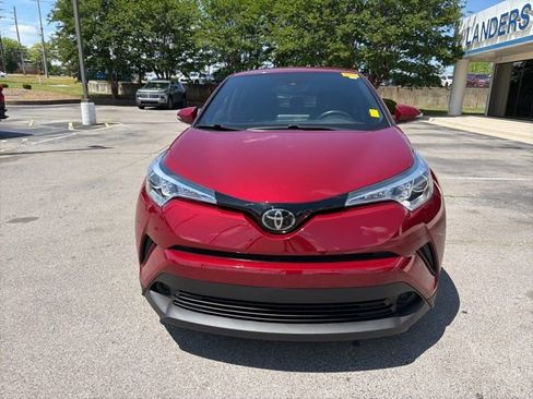 Used 2018 Toyota C-HR XLE FWD image 9