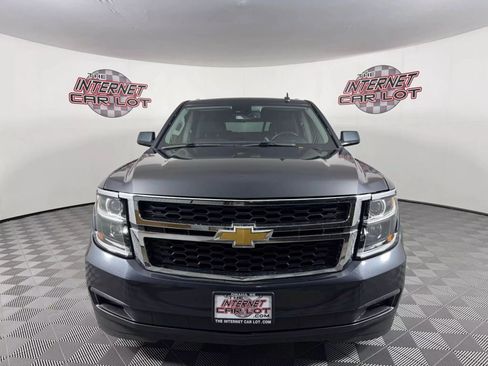 Used 2019 Chevrolet Suburban LT AWD/4WD image 2