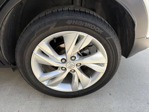 Used 2025 Buick Encore GX Preferred AWD/4WD image 26