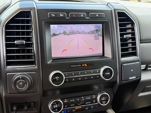 Used 2021 Ford Expedition Limited AWD/4WD image 16