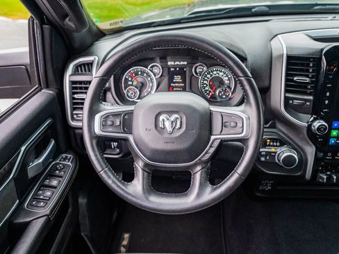 Used 2024 RAM 2500 Big Horn w/ Sport Appearance Package image 21