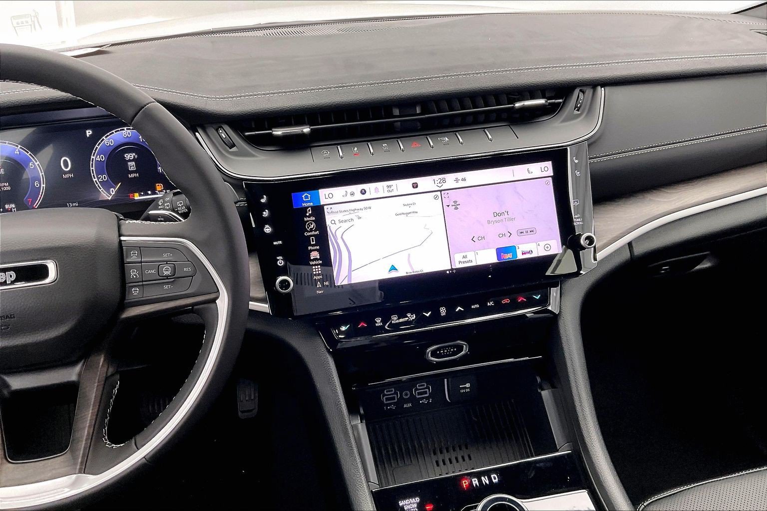 New 2027 Jeep Grand Cherokee Limited AWD/4WD image 7