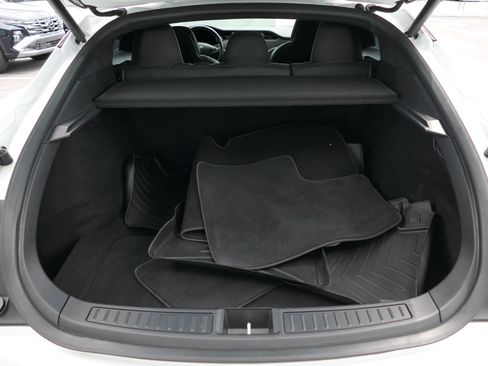 Used 2018 Tesla Model S 75D image 21