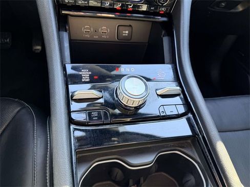 Used 2023 Jeep Grand Cherokee Overland image 23