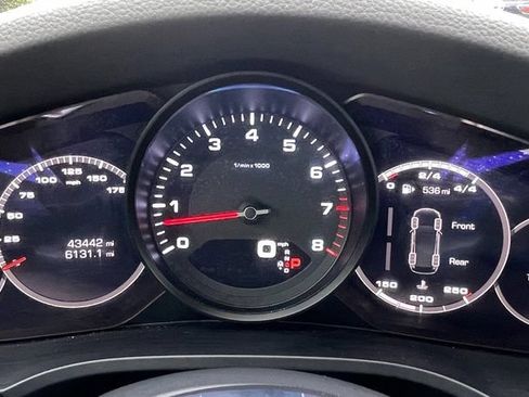 Used 2019 Porsche Cayenne AWD/4WD image 20