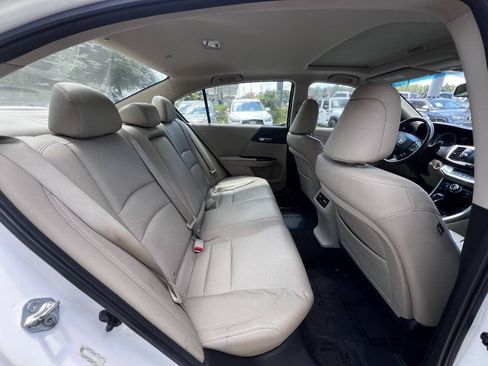Used 2013 Honda Accord Touring image 11