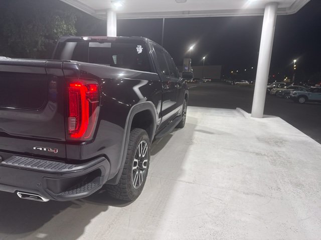 Used 2024 GMC Sierra 1500 AT4 w/ Technology Package AWD/4WD image 3