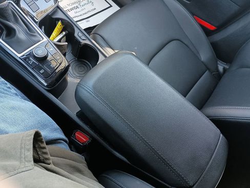 Certified 2024 Kia Sportage EX image 27