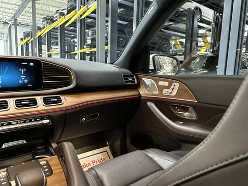 Used 2022 Mercedes-Benz GLE 350 4MATIC image 25