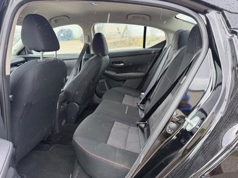 Used 2025 Nissan Sentra SR FWD image 7
