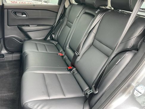 Certified 2023 Nissan Rogue SV w/ SV Premium B Package AWD/4WD image 7