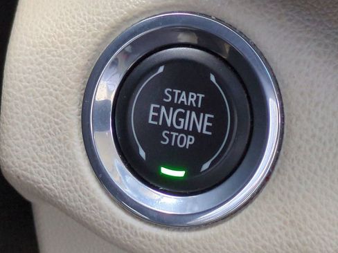 Used 2022 Buick Envision Essence w/ Safety Package image 28