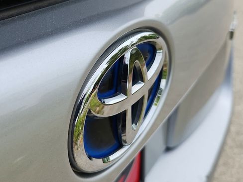 Certified 2022 Toyota Prius LE image 30