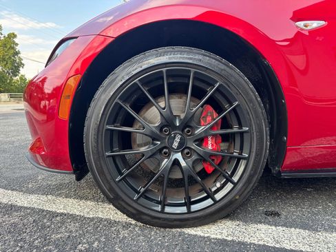 Used 2017 MAZDA MX-5 Miata Club w/ Brembo/BBS Package image 12